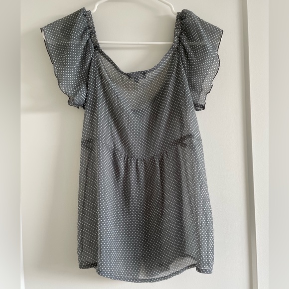 Grey polka dot short sleeve button up blouse - Picture 3 of 4